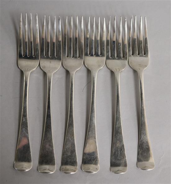 A set of 6 George III Old English pattern table forks, London, 1818, 11.5 oz.